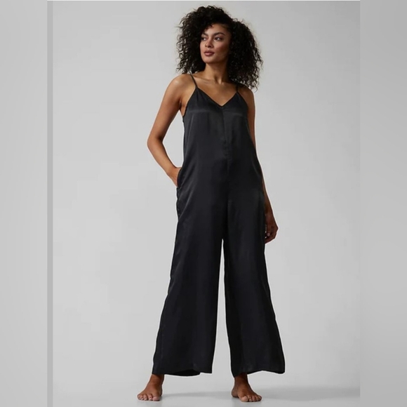 Athleta Cool Calm Romper Silky fabric Black $119 NWT - Picture 4 of 11